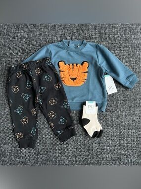 NWT PL Baby Boys Tiger Sweater Set Size 9 Months